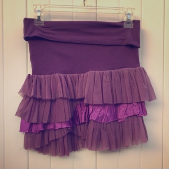 Free People Tiered Ruffle Skirt. Purple & cream - Picture 3 of 4